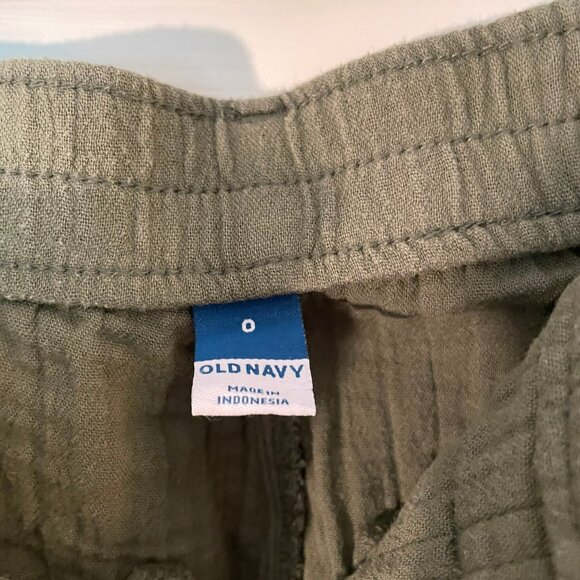 Two pairs of Old Navy High-Waisted Slouchy Cropped Tapered Workwear Pants - Picture 6 of 11